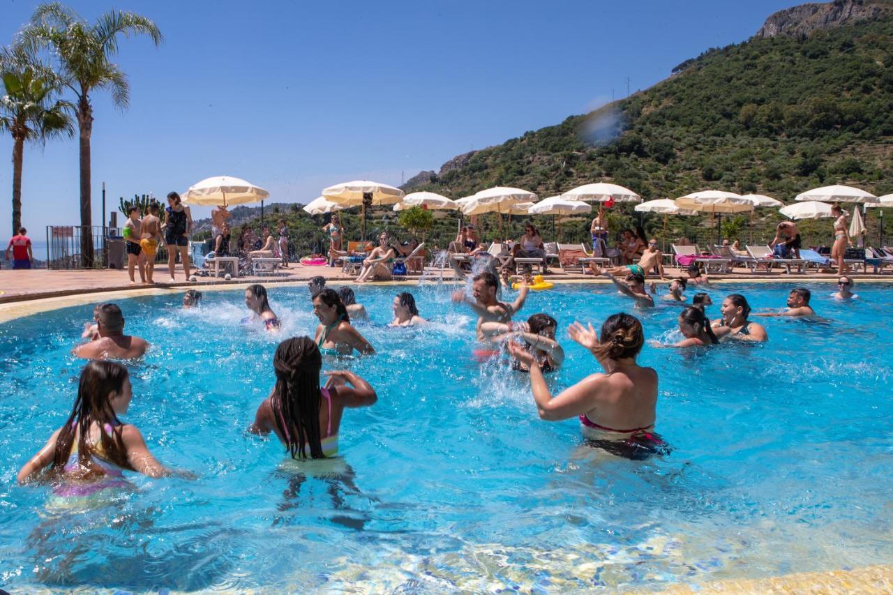 Hotel Olimpo Le Terrazze يتوجاني المظهر الخارجي الصورة