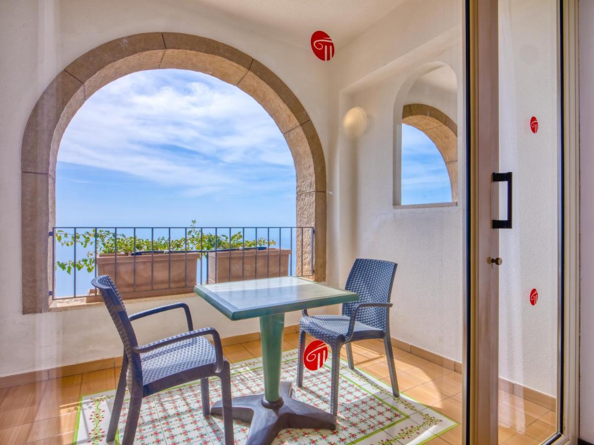 Hotel Olimpo Le Terrazze يتوجاني المظهر الخارجي الصورة